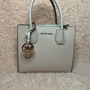 kimnaming Mercer Bag
Powder Blush Pink